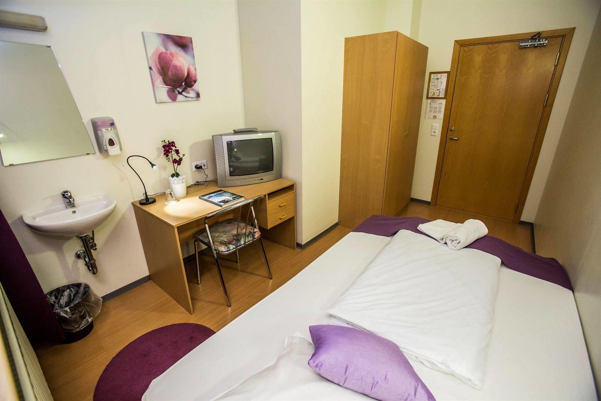 Capital-Inn Hostel ريكيافيك المظهر الخارجي الصورة